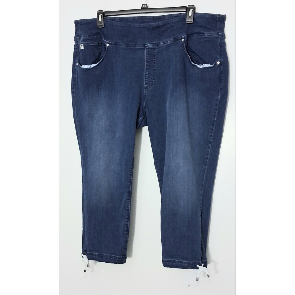 Belle by Kim Gravel Jeans Womens Size 26W TripleLuxe Pull-on Capri Dark Wash